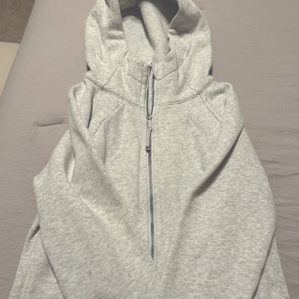 Lululemon Scuba Hoodie - Size 8